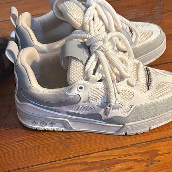 Louis Vuitton White and Gray Men's Sneakers - Picture 5 of 9